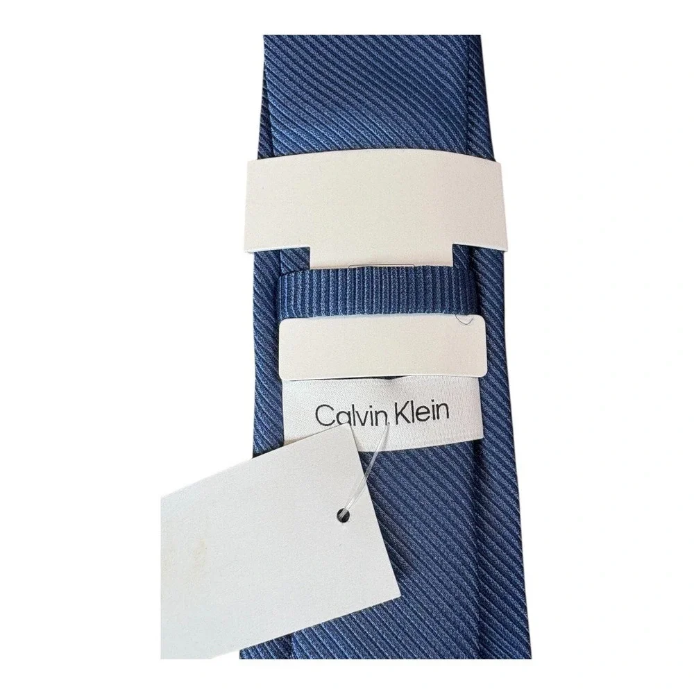 Calvin Klein Necktie Mens Blue‎ Ribbed Silk Blend Business Classic Formal NWT